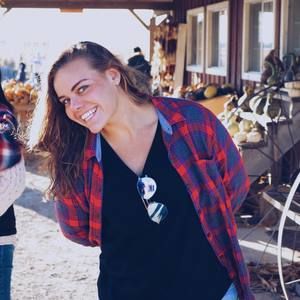 Meet your Posher, Kenna